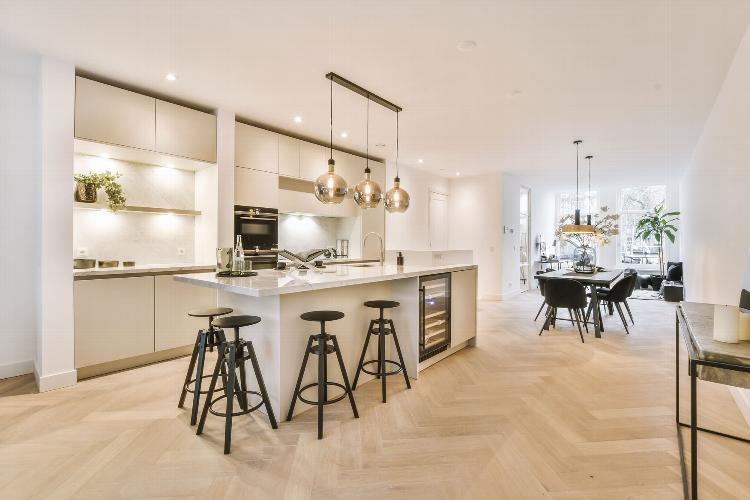 How Big Can a House Extension Be Without Planning Permission? This guide breaks down everything you need to know, from exact size limits to common mistakes, so you can confidently plan your project and understand when you’ll need full planning permission.